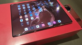 Mint
													Huawei Mate XT Ultimate - Unlocked Non-US, Red, 1 TB, 16 GB, photo 2 of 11