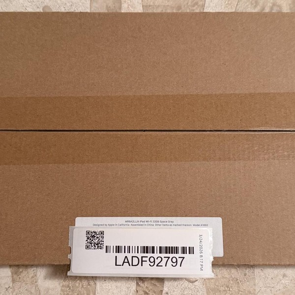 Apple iPad 6th Gen - Wi-Fi, 32 GB, Gray, A1893