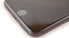 Good
													Apple iPhone 7 - AT&T, Black, 32 GB, A1778, photo 5 of 7