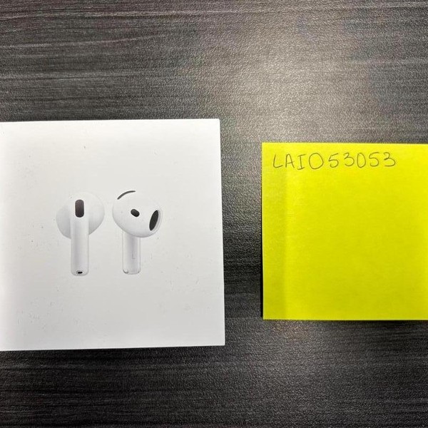 Apple AirPods (4th Gen) - Standard