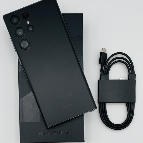 Samsung Galaxy S22 Ultra - Unlocked, 256 GB, Black, 12 GB, SM-S908U1