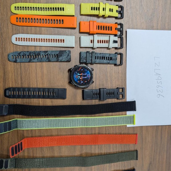 Garmin Fenix 8 - Carbon, AMOLED