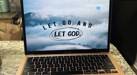 Good
													MacBook Air 2020 - 13" - I3, Gold, 256 GB, 8 GB, photo 5 of 9