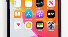 Mint
													Apple iPhone 7 - AT&T, Black, 32 GB, A1778, photo 1 of 1