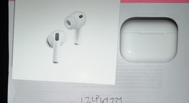 Used
													Apple AirPods Pro 3, photo 1 of 7