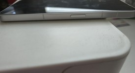 Good
													Nothing Phone (2) - Unlocked, White, 512 GB, 12 GB, photo 3 of 7