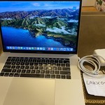 Good MacBook Pro 2018 (With Touch Bar) - 15 inch - 256 GB, Silver, 32 GB, Intel Core i7
