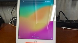 Mint
													Apple iPad 6th Gen - Wi-Fi, Silver, 32 GB, A1893, photo 1 of 11