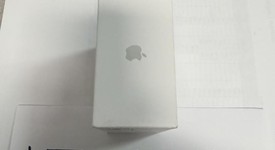 New
													Apple AirPods Pro 3, photo 2 of 5