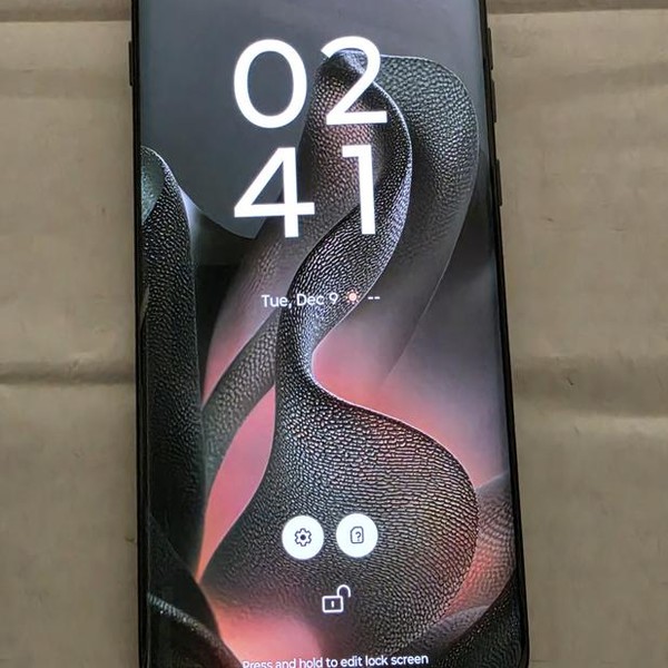 Motorola Edge (2025) - Unlocked, 256 GB