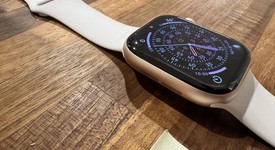 Mint
													Apple Watch Series 11 42mm - Unlocked, Rose Gold, A3335 - Cellular, Aluminum, photo 5 of 11