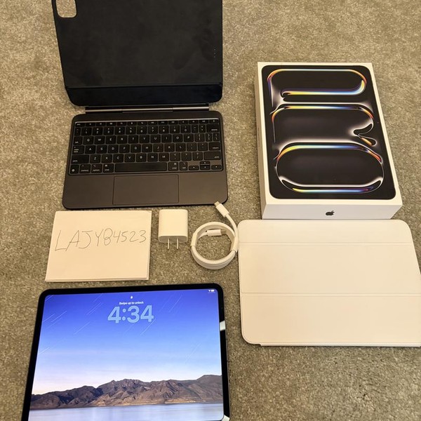 Apple iPad Pro 11 inch (M4) 2024 - Unlocked, 2 TB, Black, 16 GB, A2837, Nano-texture Glass