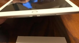 Mint
													Apple iPad 5th Gen - Wi-Fi, Silver, 128 GB, A1822, photo 4 of 13