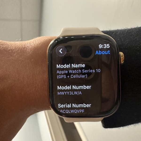 Apple Watch Series 10 46mm - Unlocked, Rose Gold, A3003 - Cellular, Aluminum