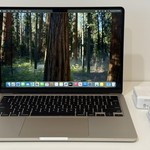 Mint MacBook Air 2025 (M4) - 13 inch - 256 GB, Starlight, 16 GB, Apple M4