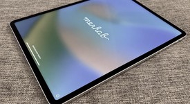 Good
													Apple iPad Pro 12.9" 4th Gen 2020 - Unlocked, Silver, 256 GB, A2069, photo 2 of 5