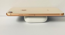 Mint
													Apple iPhone 8 - Unlocked, Gold, 64 GB, A1863, photo 2 of 11