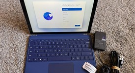 Fair
													Microsoft Surface Pro 4 - 12.3 Inch - Wi-Fi, Silver, 256 GB, 8 GB, photo 2 of 7