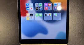 Good
													Apple iPad Pro 12.9" 2nd Gen 2017 - Unlocked, Gray, 512 GB, photo 1 of 6