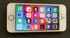 Good
													Apple iPhone SE 1st Gen 2016 - Sprint, Rose Gold, 32 GB, A1723, photo 1 of 6
