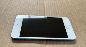 Good
													Apple iPod Touch 5th Gen - Wi-Fi, Blue, 16 GB, photo 5 of 14