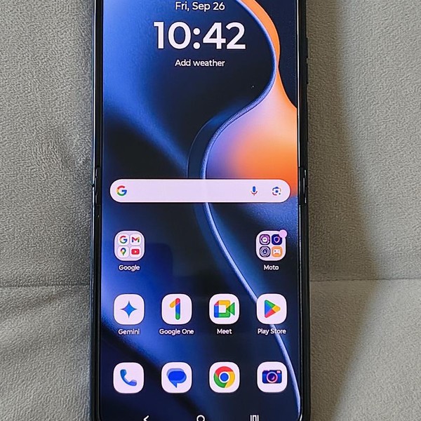 Motorola Razr (2025) - Unlocked, Blue, 256 GB, 8 GB