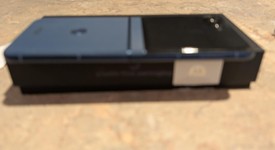 Good
													Motorola Razr 2025 - Unlocked, Blue, 256 GB, 8 GB, photo 5 of 9