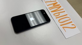 Mint
													Apple iPhone SE 3rd Gen 2022 - Unlocked, Midnight, 64 GB, A2595, photo 4 of 8