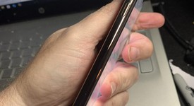 Good
													Apple iPhone Xs - Unlocked, Gold, 256 GB, A1920, photo 4 of 6