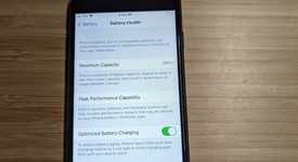 Fair
													Apple iPhone SE 2nd Gen 2020 - Unlocked, Black, 64 GB, A2275, photo 2 of 18