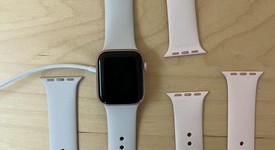 Good
													Apple Watch Series 5 40mm - Gold, A2092 - GPS, Aluminum, photo 3 of 3