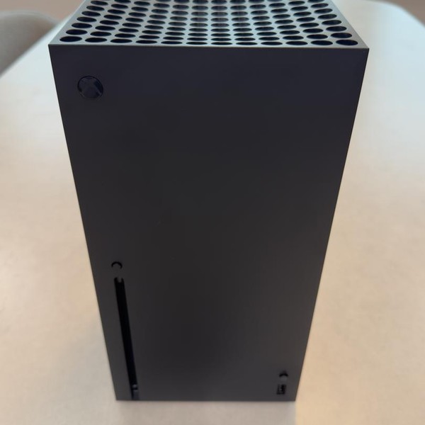 Xbox Series X (2020) - 1 TB, Black, standard