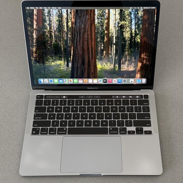 MacBook Pro 2020 - 13 inch - 256 GB, Gray, 16 GB, Apple M1