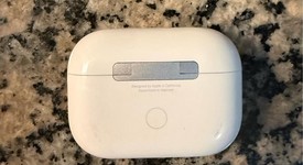 Used
													Apple AirPods Pro 2 - USB-C, photo 5 of 7