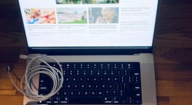 Good
													MacBook Pro Late 2023 (M3) - 16" - Apple M3 Max 16-core, Silver, 2 TB, 64 GB, 40-core GPU, photo 1 of 6