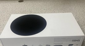 Mint
													Xbox Series S (2020) - Robot White, 1 TB, photo 5 of 9