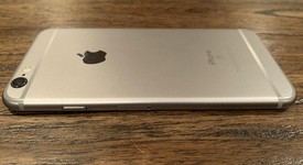 Good
													Apple iPhone 6S - Unlocked, Grey, 64 GB, A1633, photo 5 of 10