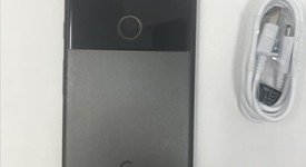 Fair
													Google Pixel XL - Unlocked, Black, 32 GB, 4 GB, Google Edition, photo 3 of 4