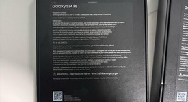 New
													Samsung Galaxy S24 FE - Unlocked, Graphite, 128 GB, SM-S721U1, photo 2 of 2
