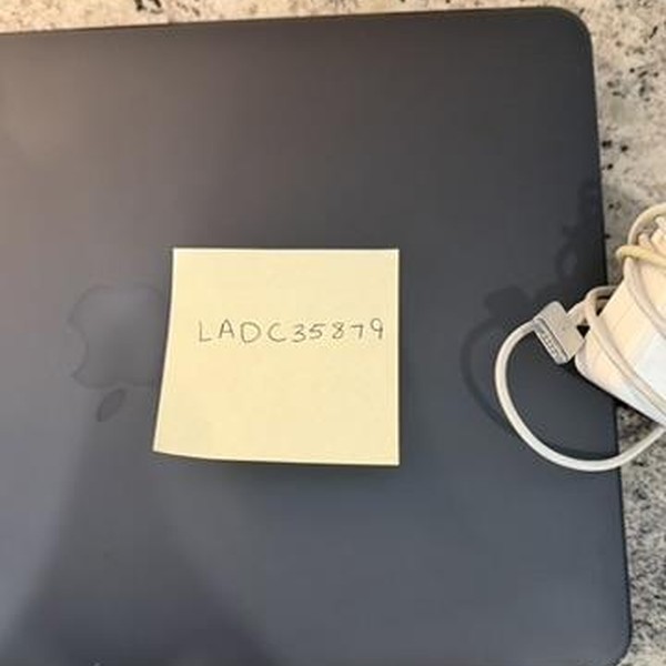 MacBook Air 2017 - 13 inch - 128 GB, Silver, 8 GB, Intel Core i5