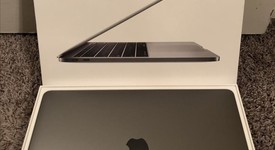 Good
													MacBook Pro 2017 (No Touch Bar) - 13" - Gray, 128 GB, 8 GB, photo 1 of 12