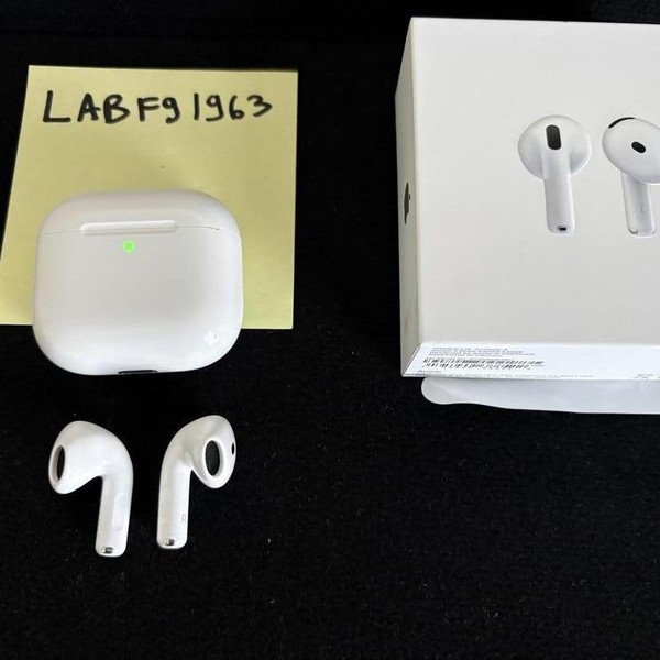 Apple AirPods 4th Gen - Standard