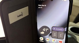 Mint
													Google Pixel 10 Pro Fold - Unlocked, Moonstone, 256 GB, GU0NP, photo 4 of 9