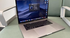 Good
													MacBook Pro 2017 (With Touch Bar) - 13" - Gray, 256 GB, 16 GB, photo 1 of 9