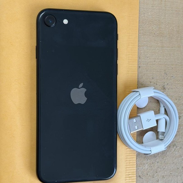 Apple iPhone SE 2nd Gen 2020 - Unlocked, 128 GB, Black, A2275