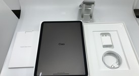 Mint
													Apple iPad Pro 11" 2018 - Wi-Fi, Gray, 64 GB, A1980, photo 1 of 2