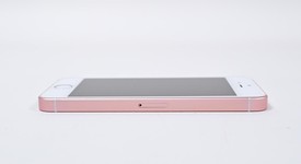 Good
													Apple iPhone SE 1st Gen 2016 - Unlocked, Rose Gold, 128 GB, A1662, photo 5 of 8