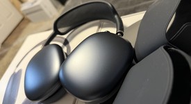 Used
													Apple AirPods Max USB-C - Midnight, photo 4 of 5