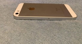 Good
													Apple iPhone SE 1st Gen 2016 - Unlocked, Silver, 128 GB, A1662, photo 4 of 7