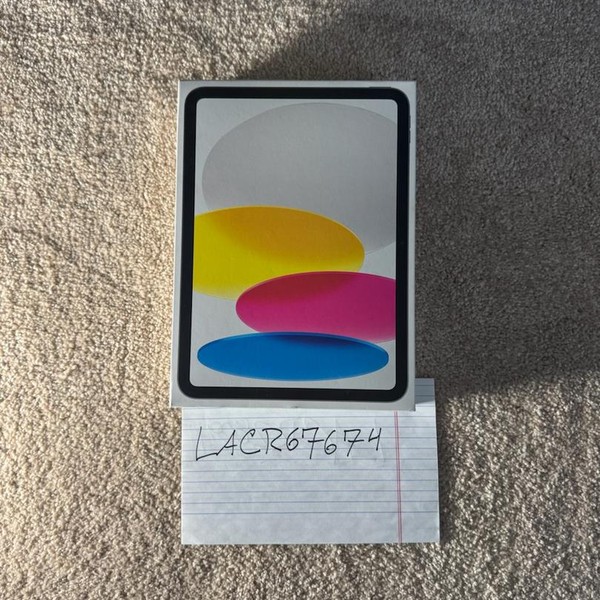 Apple iPad 11th Gen - Wi-Fi, 128 GB, Silver, A3354